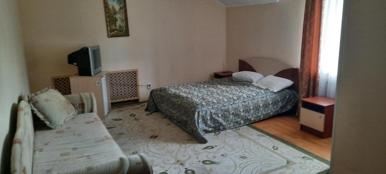 Hotel Nurlytau Borovoe Buitenkant foto