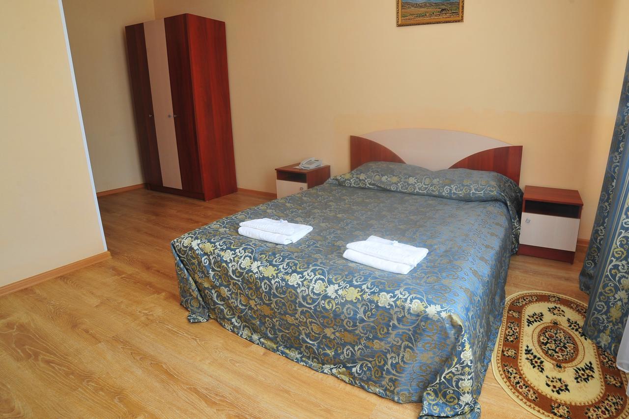 Hotel Nurlytau Borovoe Buitenkant foto